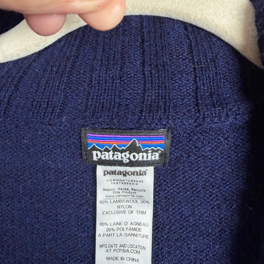Patagonia Womens M Navy Blue Lambswool Blend Shawl Collar Long Cardigan Sweater - Picture 4 of 9